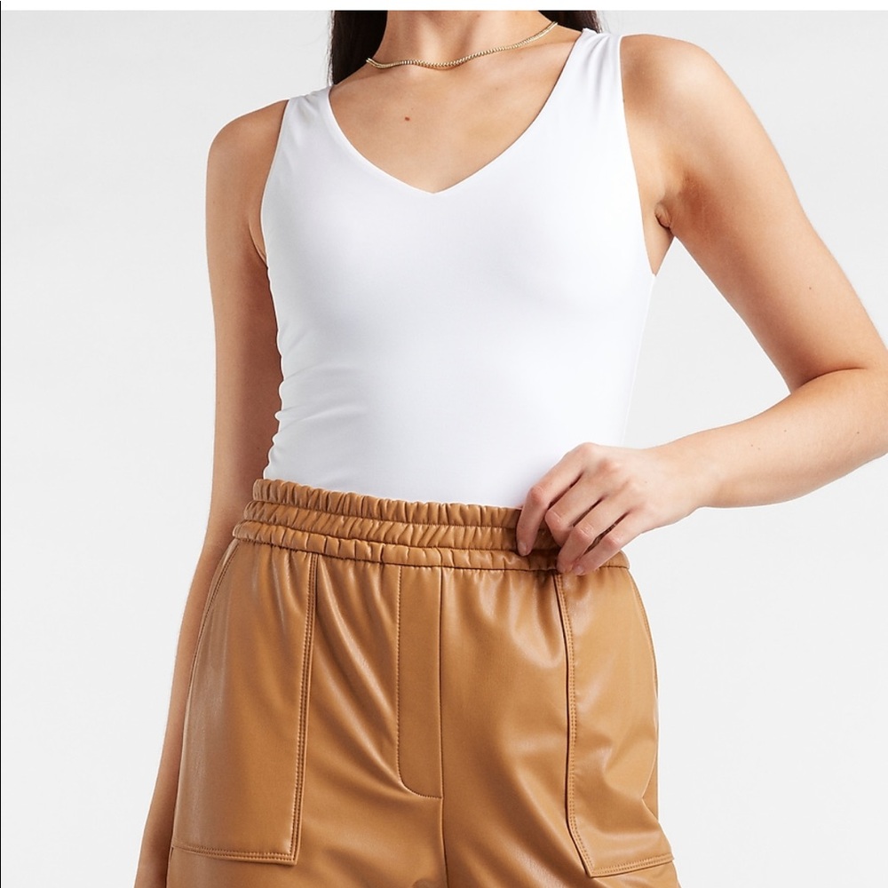 Express Body Contour White V-Neck Bodysuit